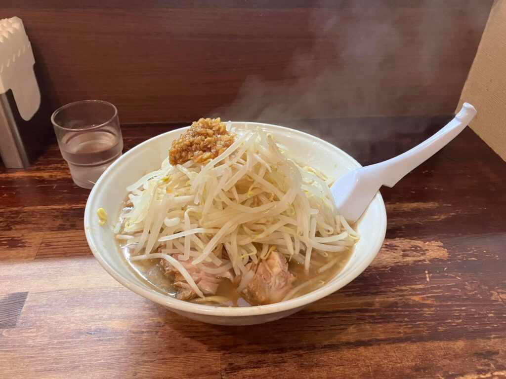 阿波家豚ラーメン中盛り1030円